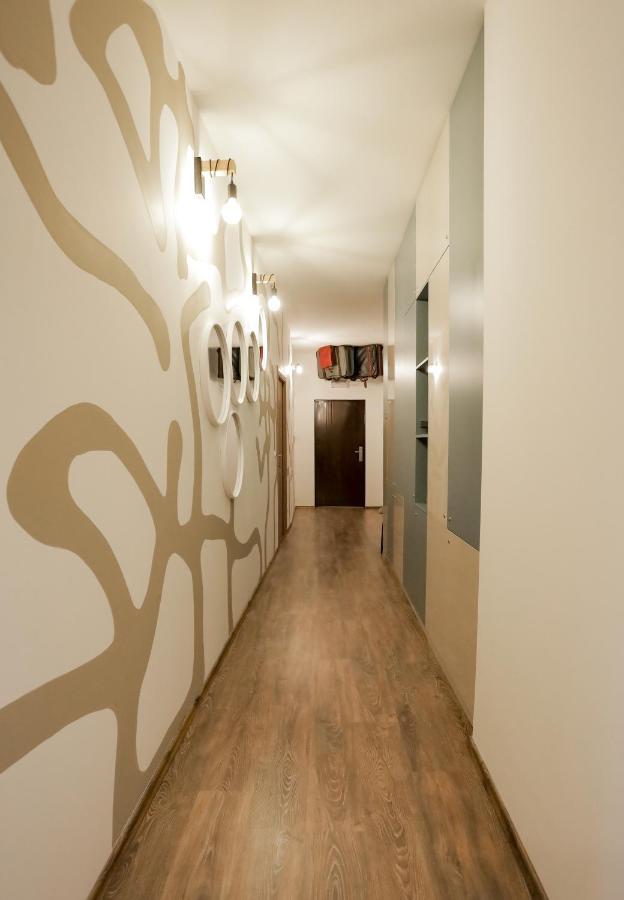 Different Apartments Ниш Екстер'єр фото