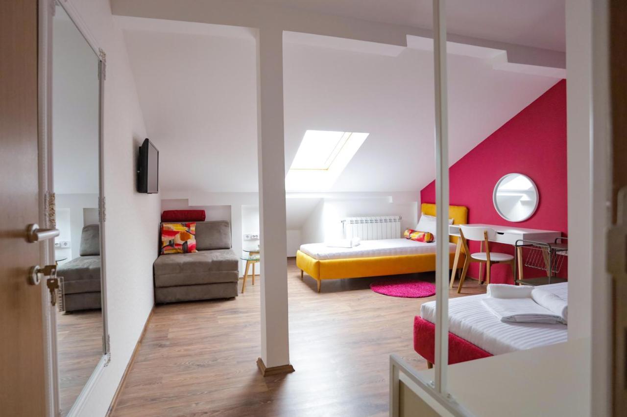 Different Apartments Ниш Екстер'єр фото