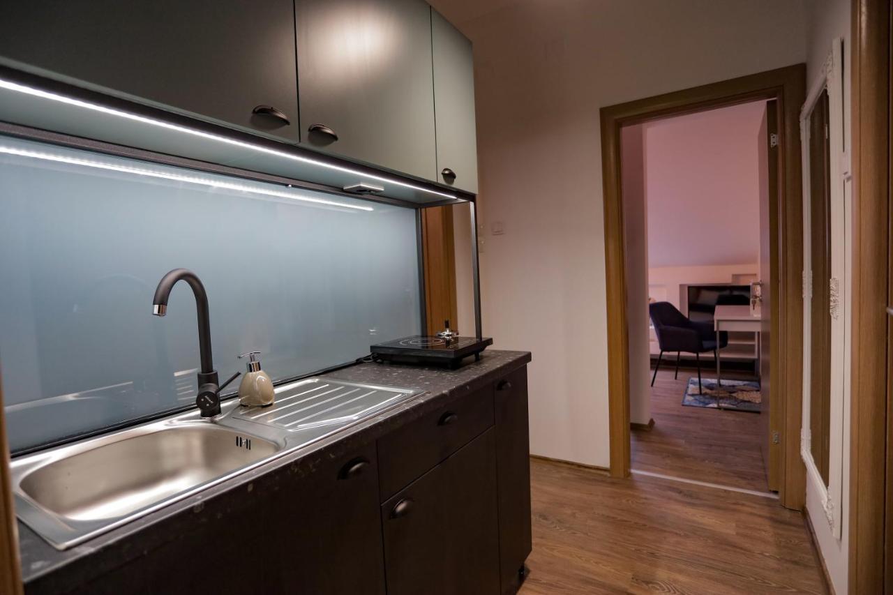 Different Apartments Ниш Екстер'єр фото